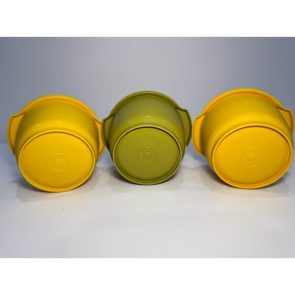 Vintage Tupperware 2 x Green 886-35, Yellow 886-18 with Lids Servalier Container - Picture 6 of 9
